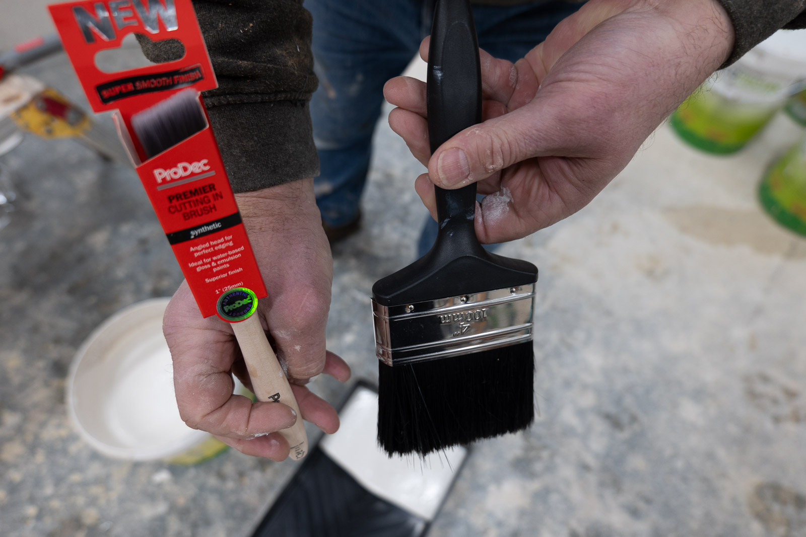 Brush tools for DECOCORK DIY application